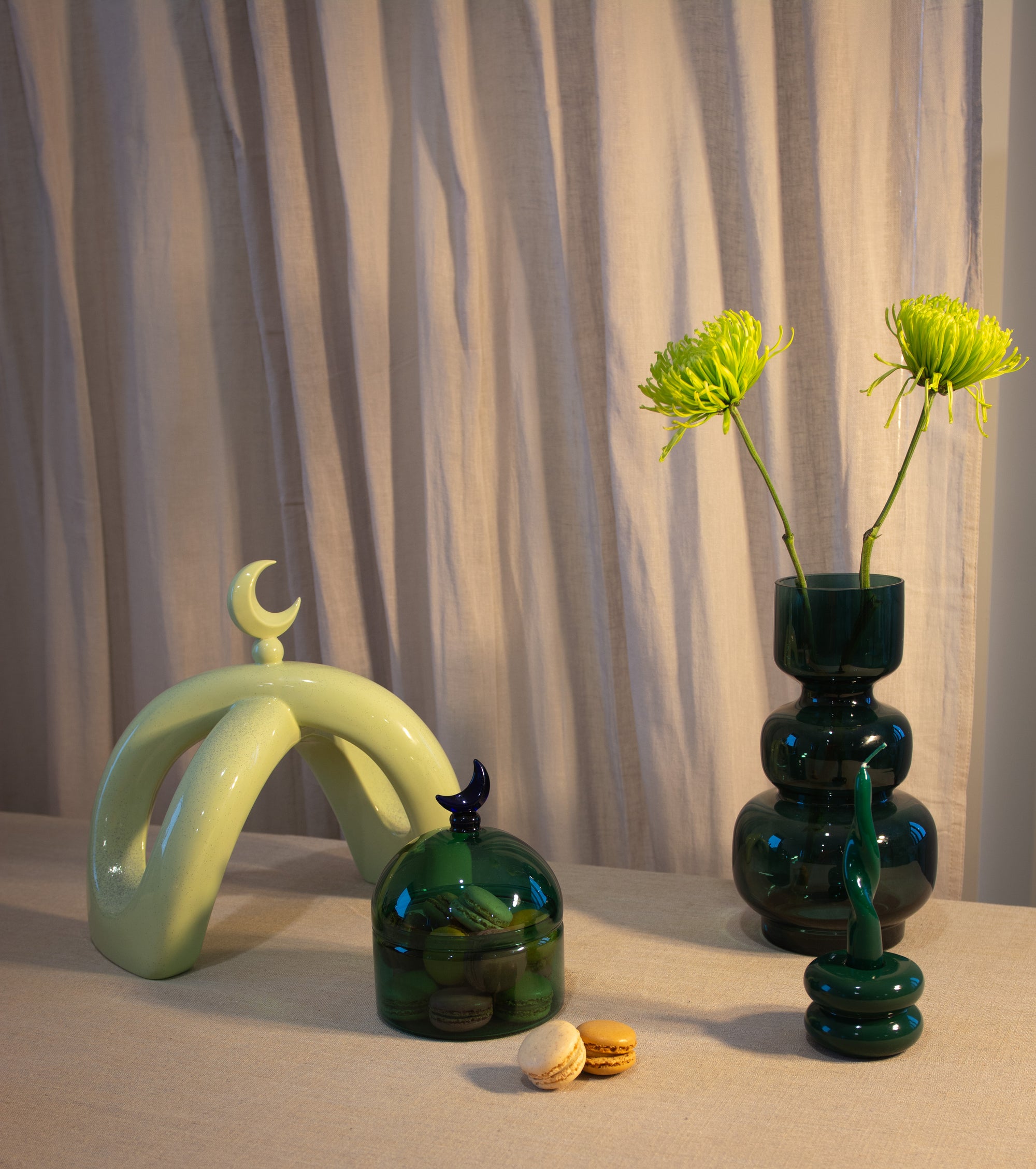 Crescent Knot Sculpture: Pistachio
