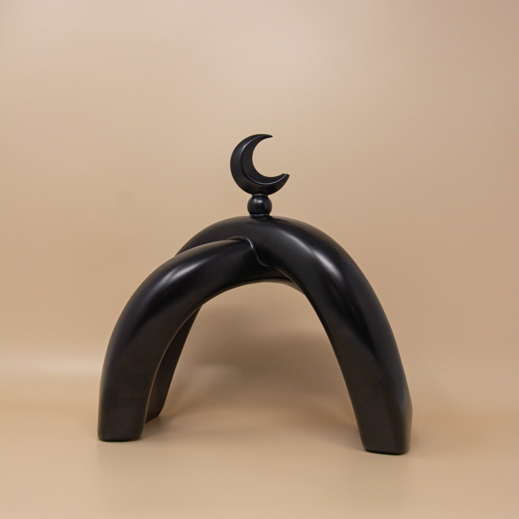 Crescent Knot Sculpture: Black
