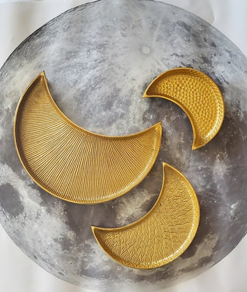 Golden Color Textured moonlight platter with all sizes Large, Medium, and Small placed on a round table